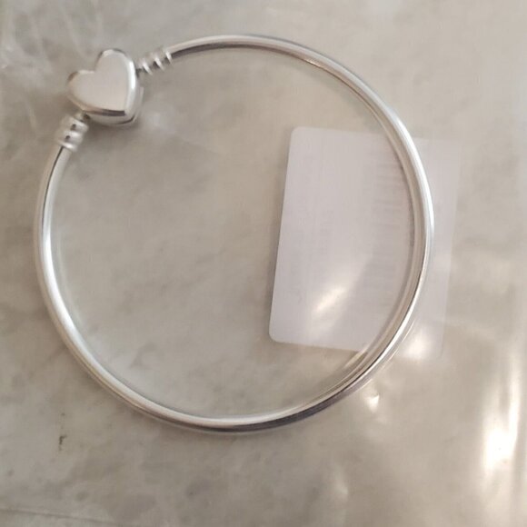Pandora bracelet  Butterfly Bangle Heart Rhinestone Size small 17 cm Silver Tone - Picture 8 of 9